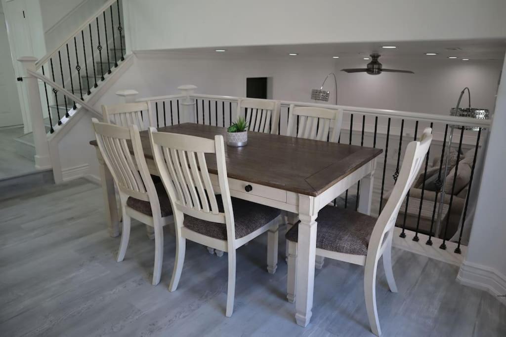 פרובו 5 Bedroom House To Share With Your Family And Friends מראה חיצוני תמונה