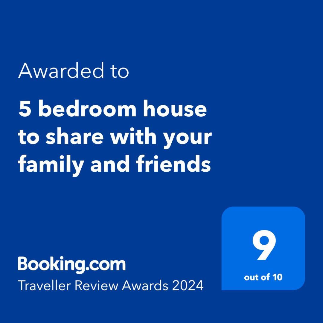 פרובו 5 Bedroom House To Share With Your Family And Friends מראה חיצוני תמונה